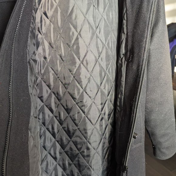 Ellabee Basic Women's Coat (Medium) - Picture 10 of 10